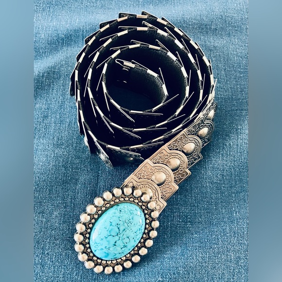 Western/Southwestern style belt with turquoise buckle, stretch for comfort - Picture 1 of 16